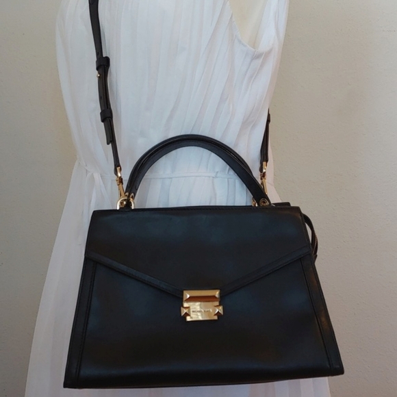 Michael Kors Black Leather Envelope Satchel Bag with Shoulder Strap - Picture 5 of 17